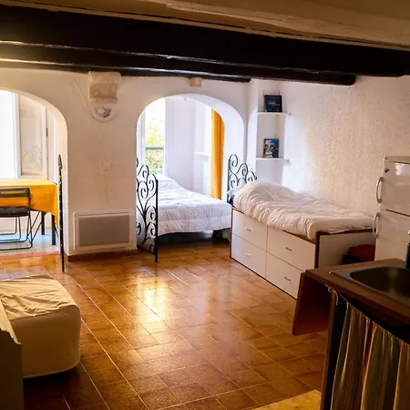Vieux Grand Studio Ensoleille Appartement *